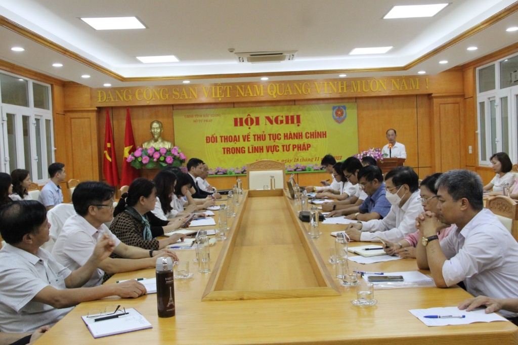 Sở Tư pháp Bắc Giang tổ chức Hội nghị đối thoại về thủ tục hành chính trong lĩnh vực tư pháp