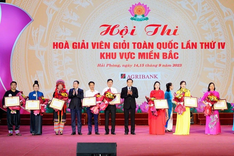 Đội thi Hòa giải viên giỏi tỉnh Bắc Giang tham dự Hội thi Hòa giải viên giỏi toàn quốc lần thứ IV...